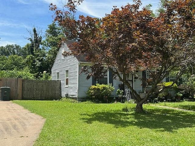 2nd image of 3977 S Kingsbury Rd
