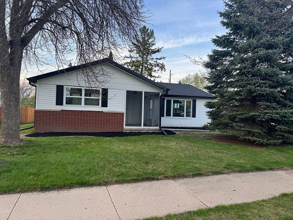 1st image of 102 Lynn Dr