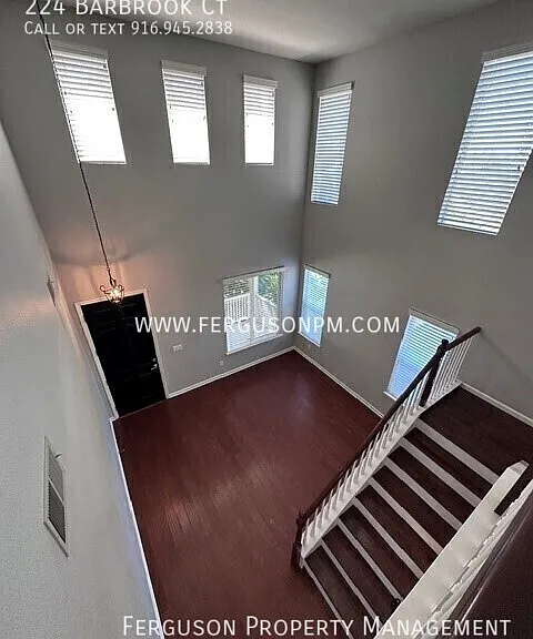 224 Barbrook Ct — Photo 5