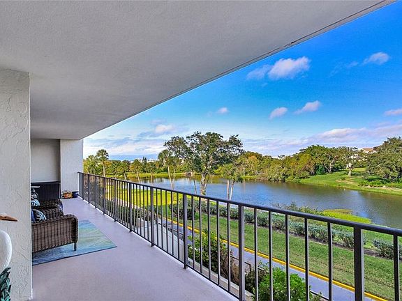 4th image of 220 Belleview Blvd APT 208