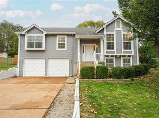 802 Williams Dr, Eureka, MO