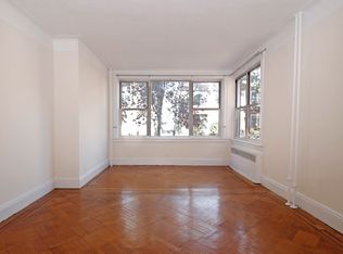 30-57 35th St #1, Astoria, NY 11103