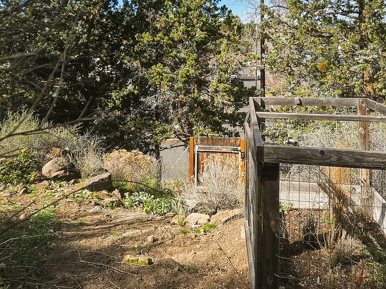 26 NW Shasta Pl — Photo 41