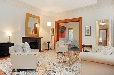 Rented by R New York