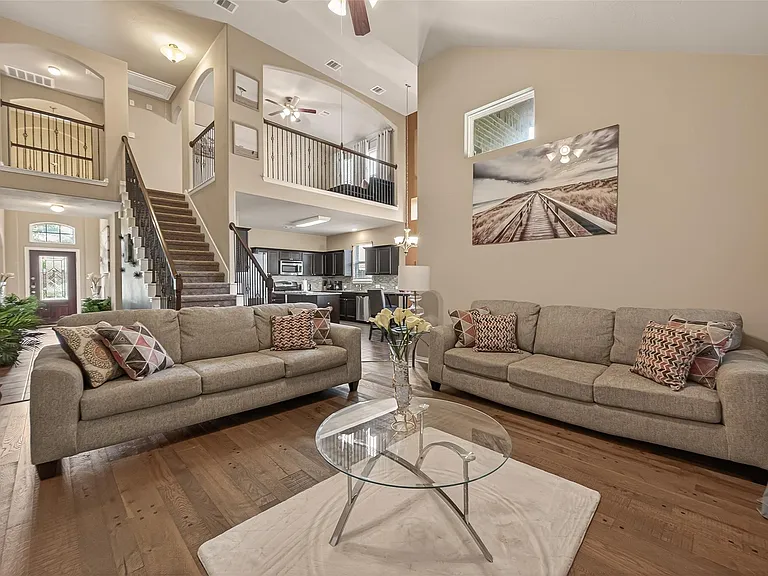 4502 Mallory Creek Dr — Photo 1