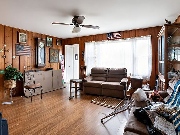 4th image of 1622 Chicago St