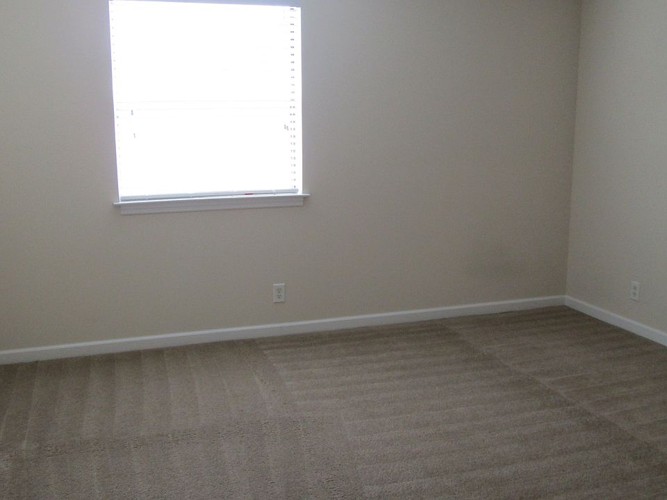 2nd image of 141 Neese Dr APT B19
