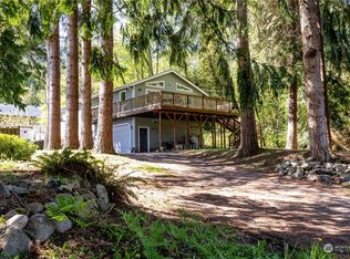417 Rainbow Dr, Sedro Woolley, WA