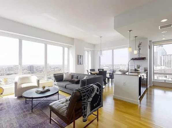 400 Stuart St #21D, Boston, MA 02116