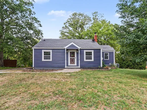 666 Skyway Dr, Independence, KY 41051