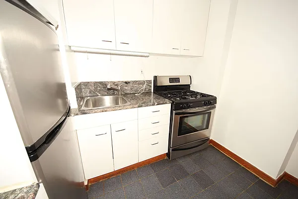 Rented by Bien Realty Ltd | media 42