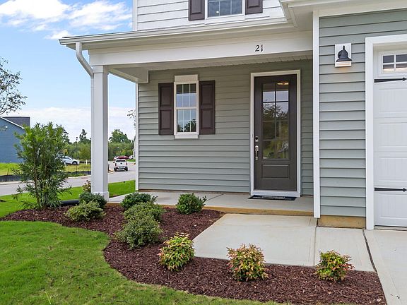 5th image of 21 Windflower Ct