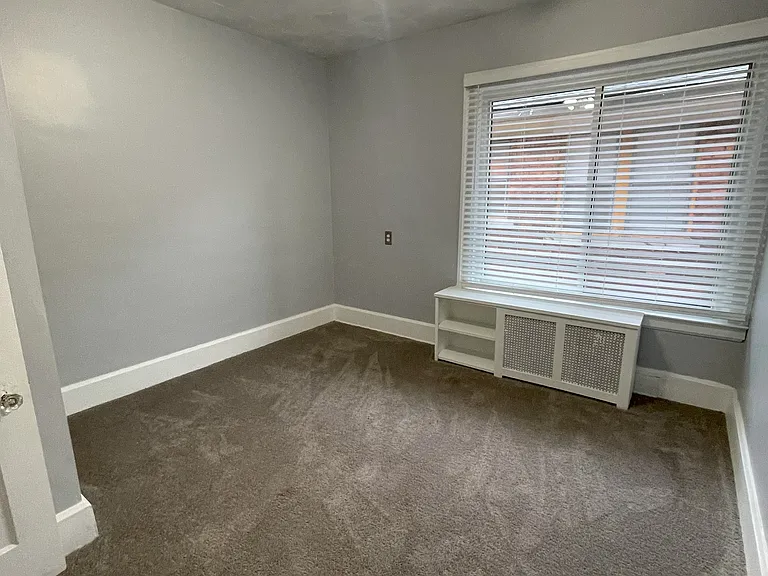 2286 Calvert St — Photo 27