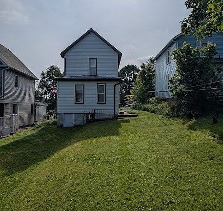 4th image of 124 Pleasantview Ave