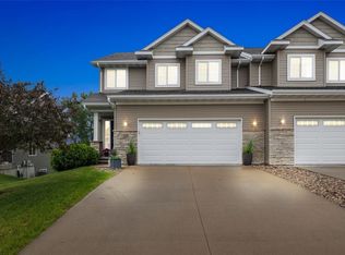 1225 Daisy Cir, North Liberty, IA 52317