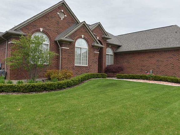 2nd image of 55803 Lochmoor Dr