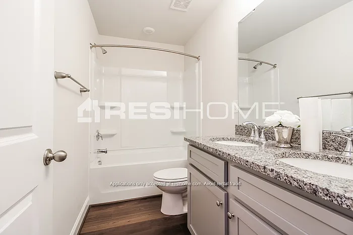 1071 Simmons Trce — Photo 14