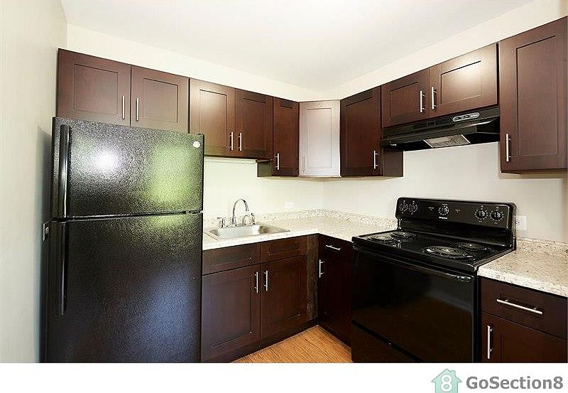 1st image of 6811 S Paxton Ave APT 401