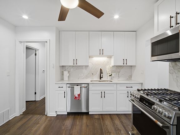 5th image of 1825 Beverly Pl