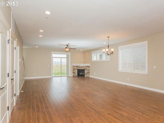 3rd image of 213 Misty Dr