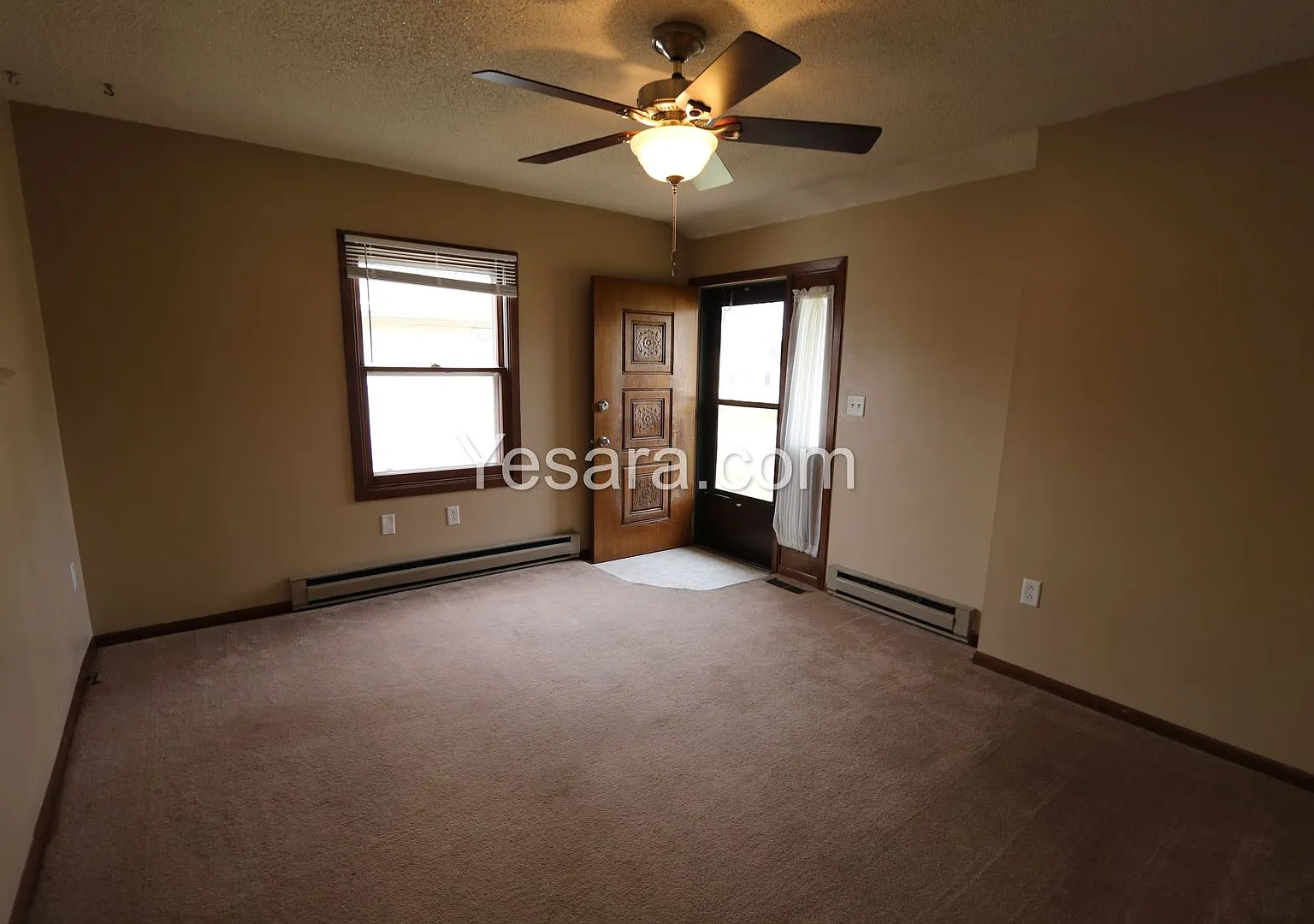 2 Bedroom 1 Bath — Photo 4