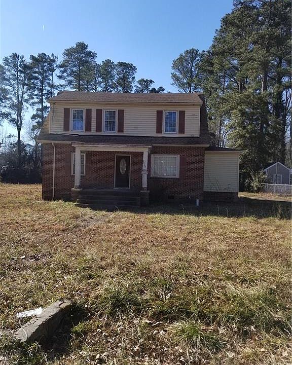 1st image of 2814 E Park Dr