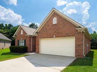 562 Summit Cir, Fultondale, AL 35068