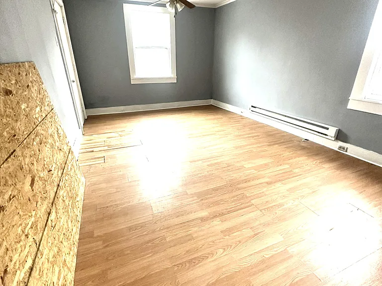 860 Main St #4 — Photo 10