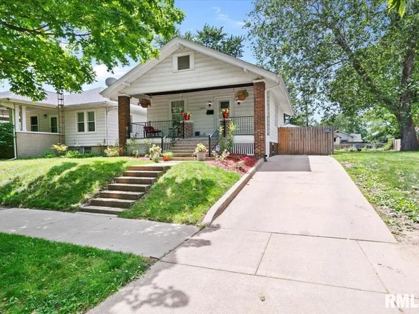 2329 Yale Blvd, Springfield, IL 62703