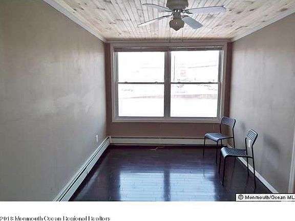 5th image of 106 Lake Ave Side 1