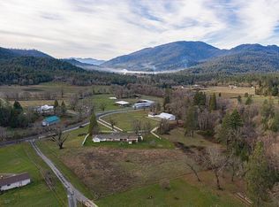 3859 Winona Rd, Grants Pass, OR 97526