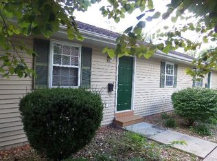 821 S 9th St #2-2-821S9, Herrin, IL 62948