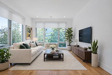 15 Kingsland Avenue, #2F