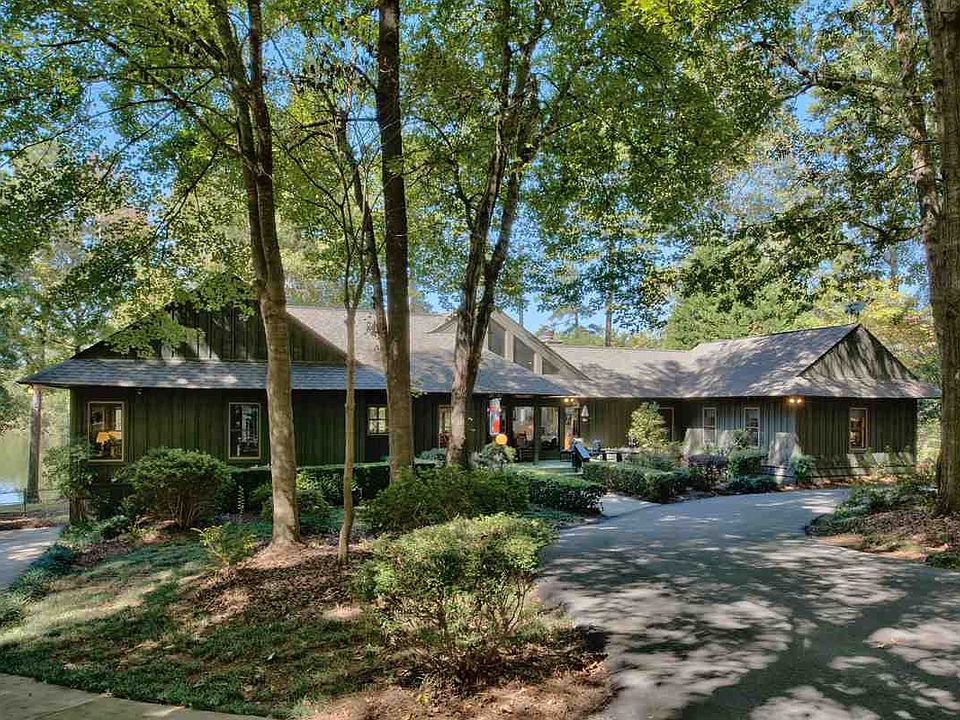 1st image of 1061 Cloudland Ct