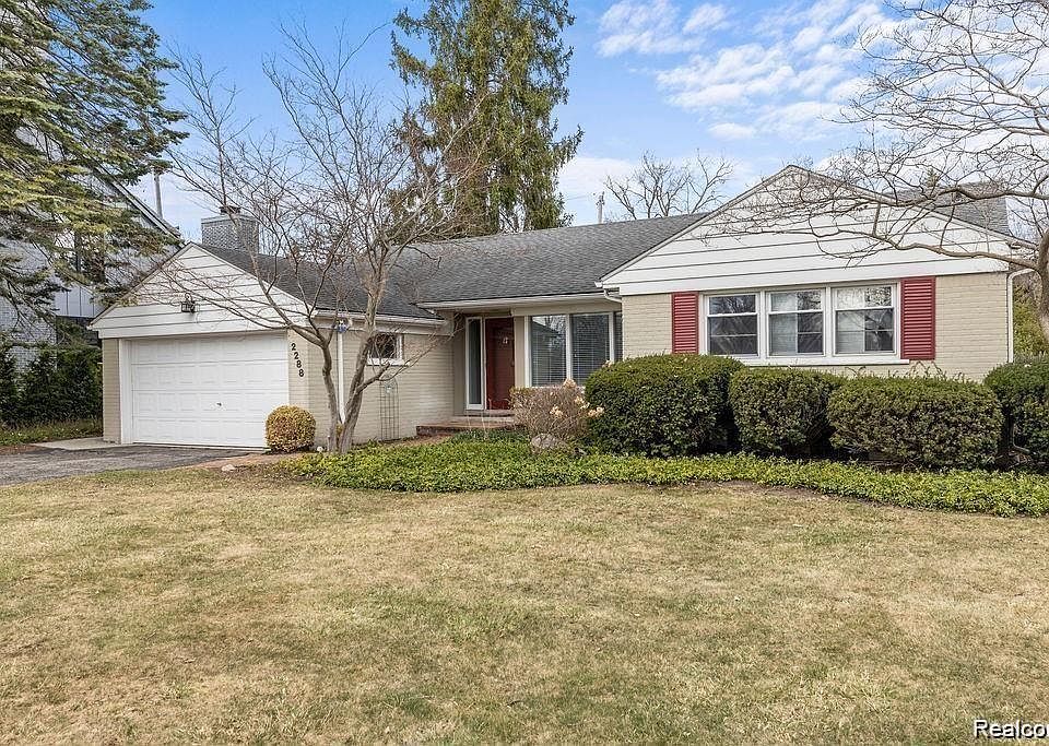 1st image of 2288 Northlawn Blvd