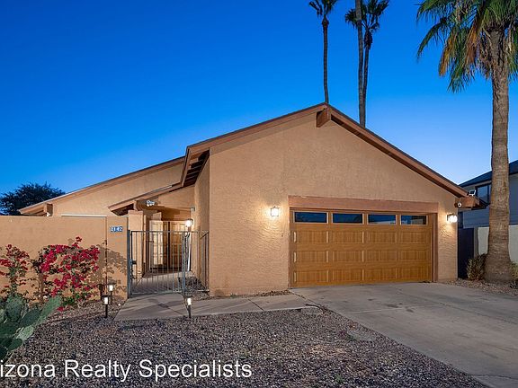 3rd image of 2142 S Las Palmas Cir