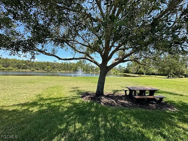 3627 Pine Oak Cir #102 — Photo 8