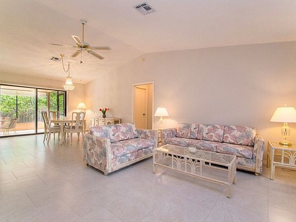 3rd image of 27612 Los Amigos Ln
