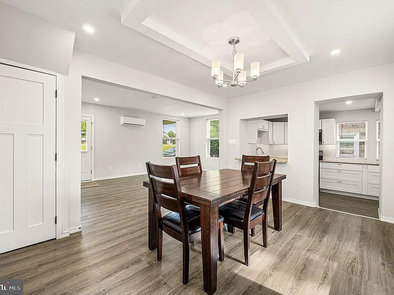 30 Keystone Ave — Photo 9