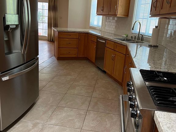 5th image of 4129 Wilkinson Ave
