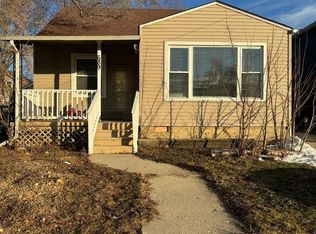 689 N Lincoln Ave, Aurora, IL