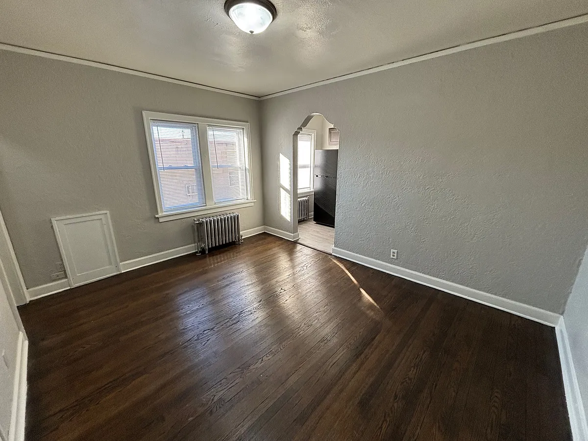 Building Photo - 611 N 20th St