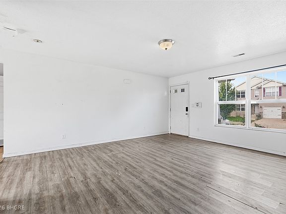 3rd image of 3408 Maple St SW