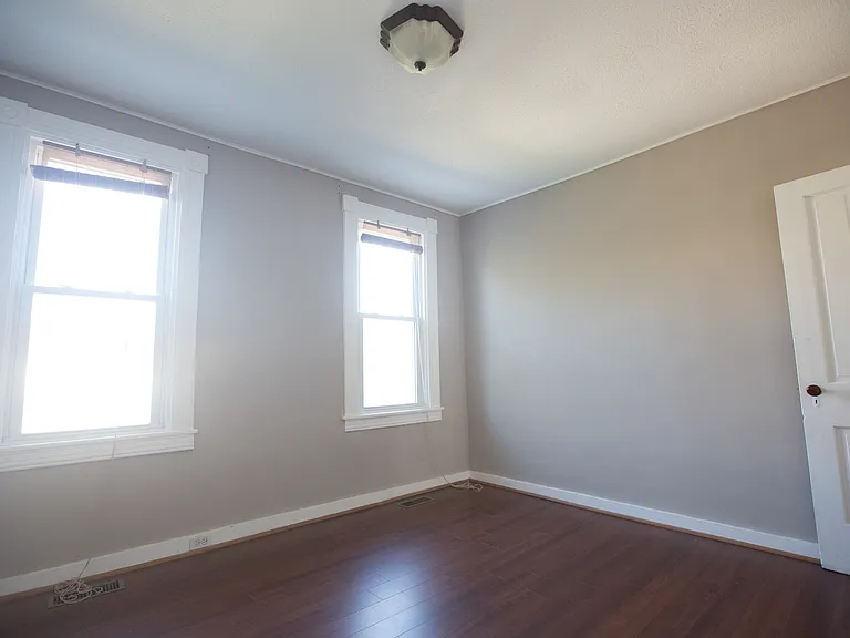 716 Berry St — Photo 8