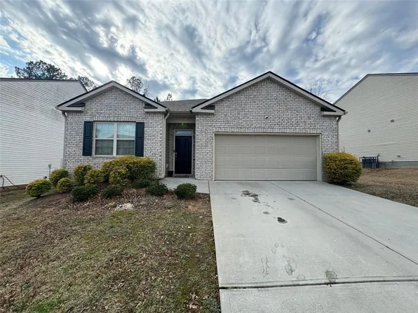 5469 Waverly Dr, Atlanta, GA 30349