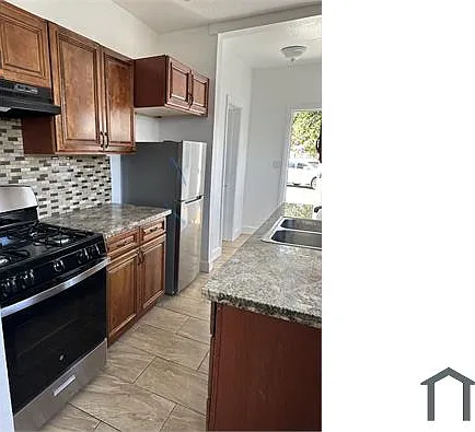 3 bed, 1200 sqft, $3,915 — Photo 2