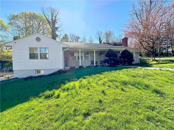 2 Kathy Lane, Scarsdale, NY 10583