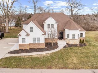 530 Decker Rd, Commerce Township, MI 48390