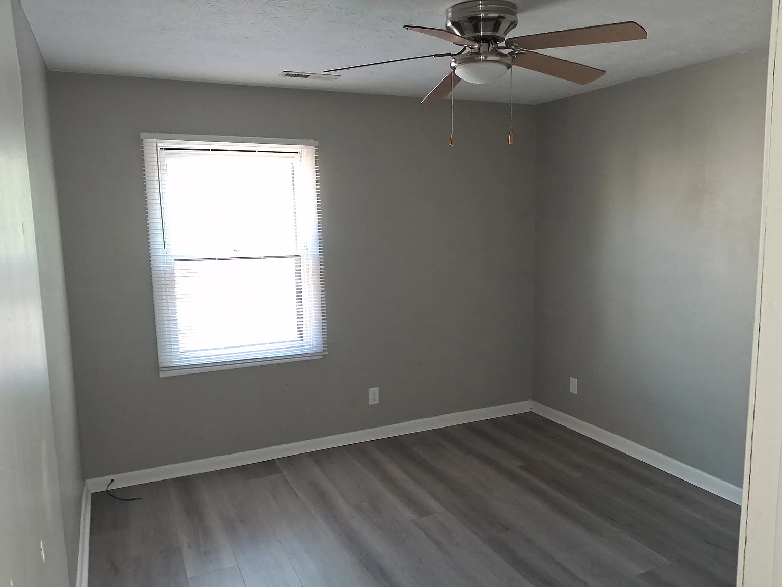 302 College Park Drive - 3 — Photo 1