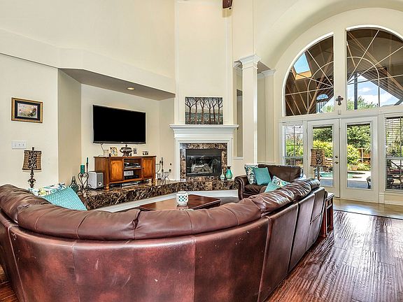 5th image of 2845 Lago Vista Ln